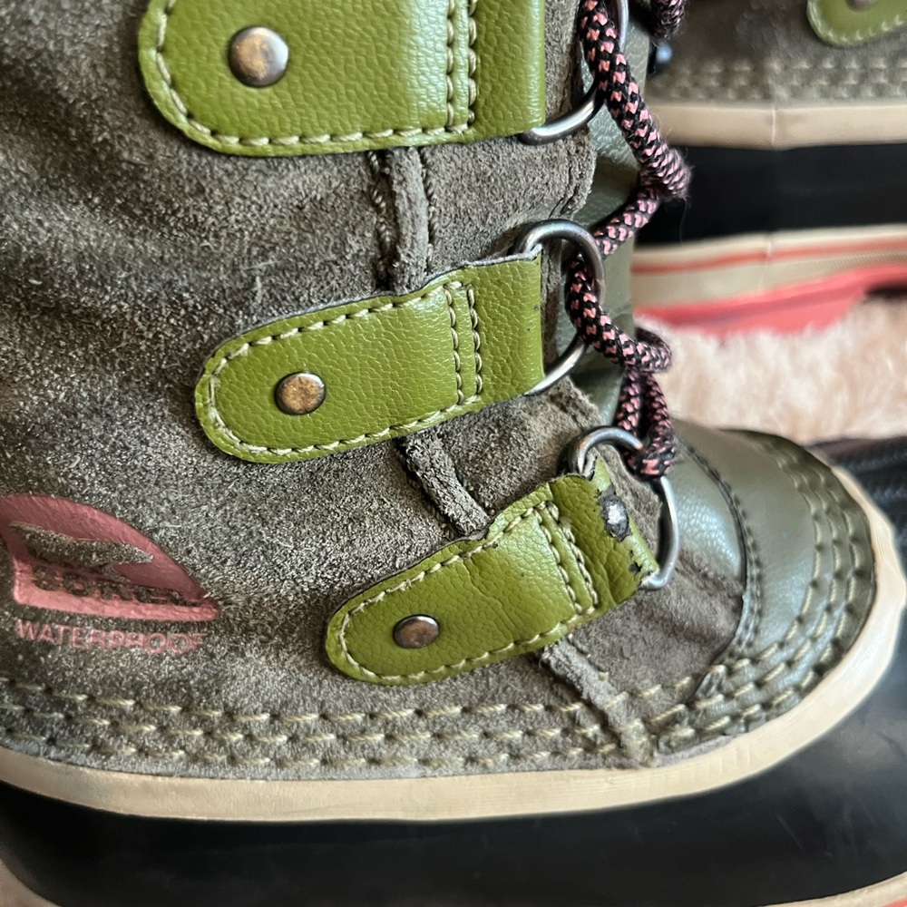 Sorel boots for girls - Picture 7 of 10